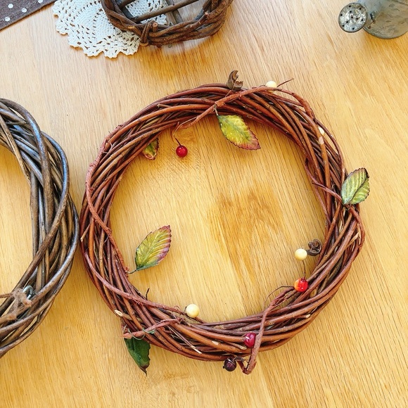 Anthropologie 3pcs grapevine wreath and woven storage basket / home decor - Picture 12 of 13